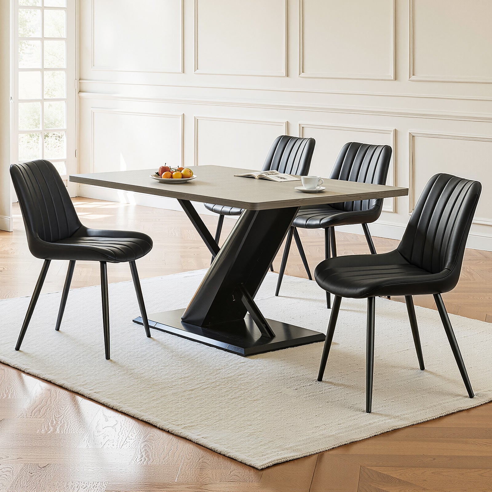 Clair Esszimmerstühle aus Kunstleder