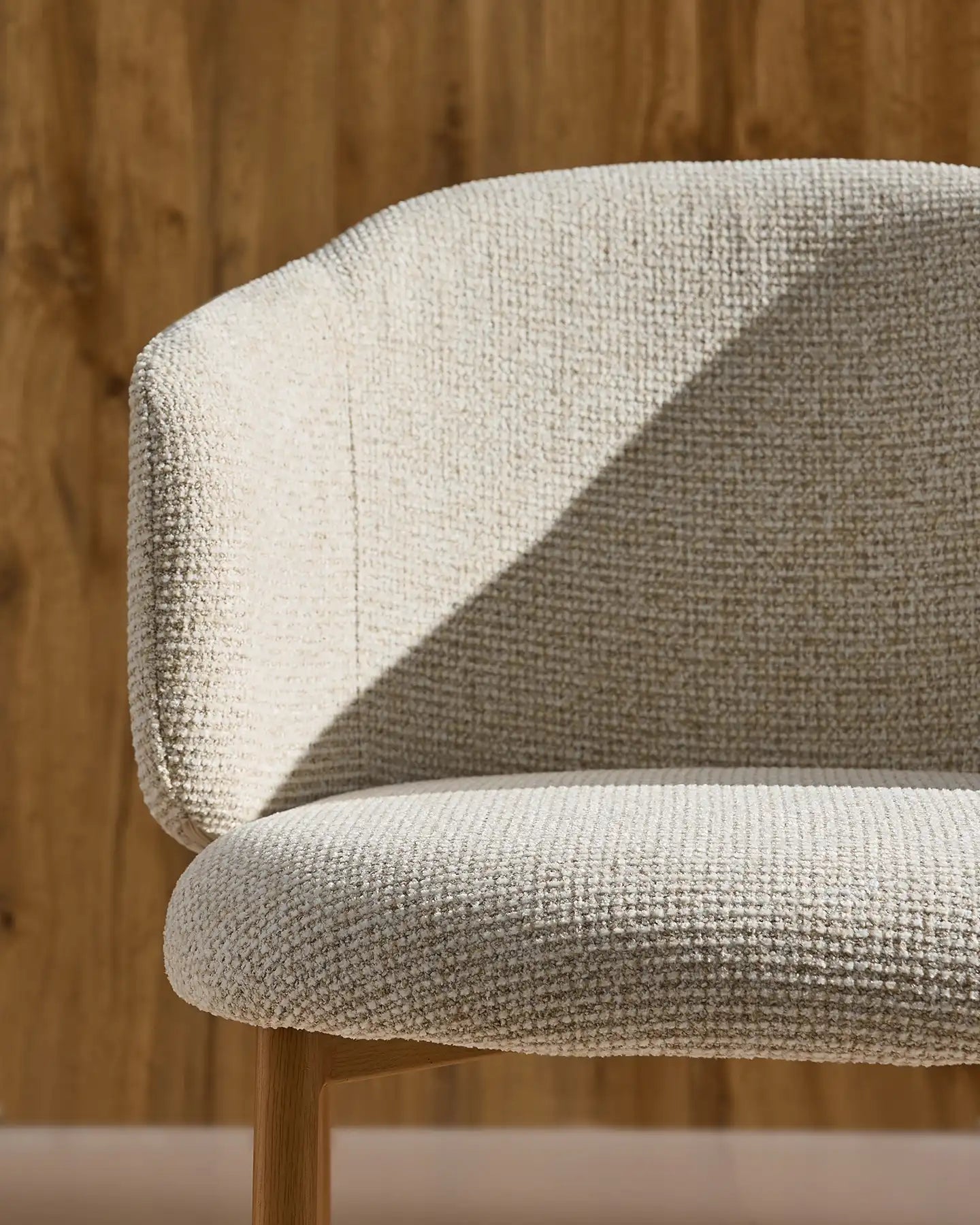 Nolan Esszimmerstuhl mit Chenillebezug in Beige