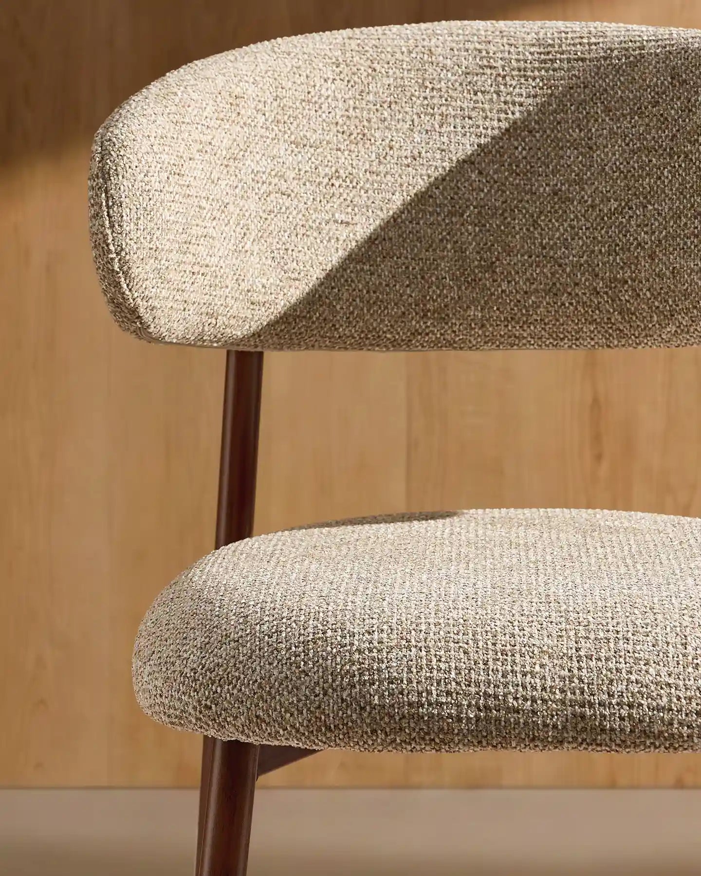 Rowan Barhocker mit Chenillebezug in Taupe
