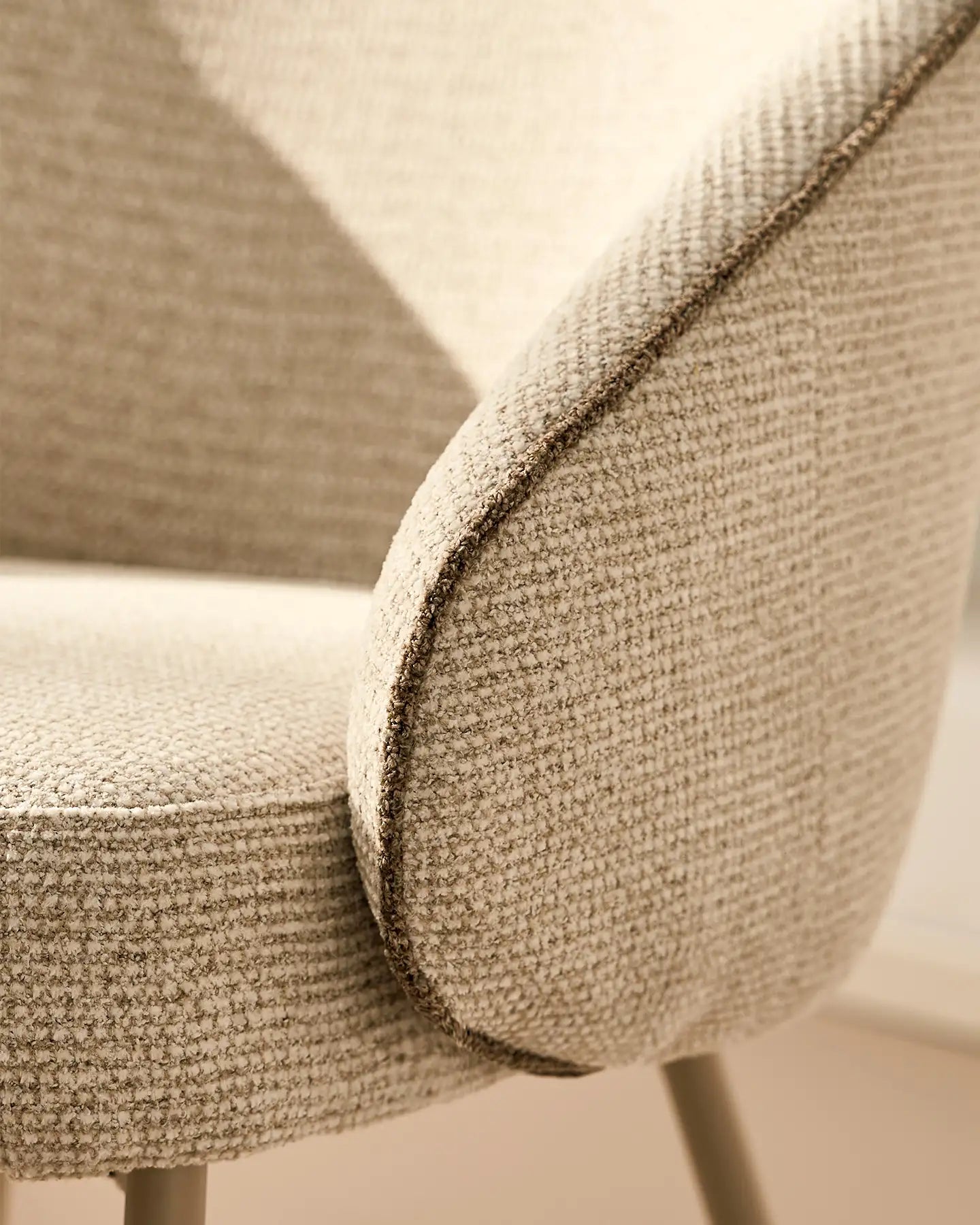 Elowen Esszimmerstuhl mit Chenillebezug in Beige