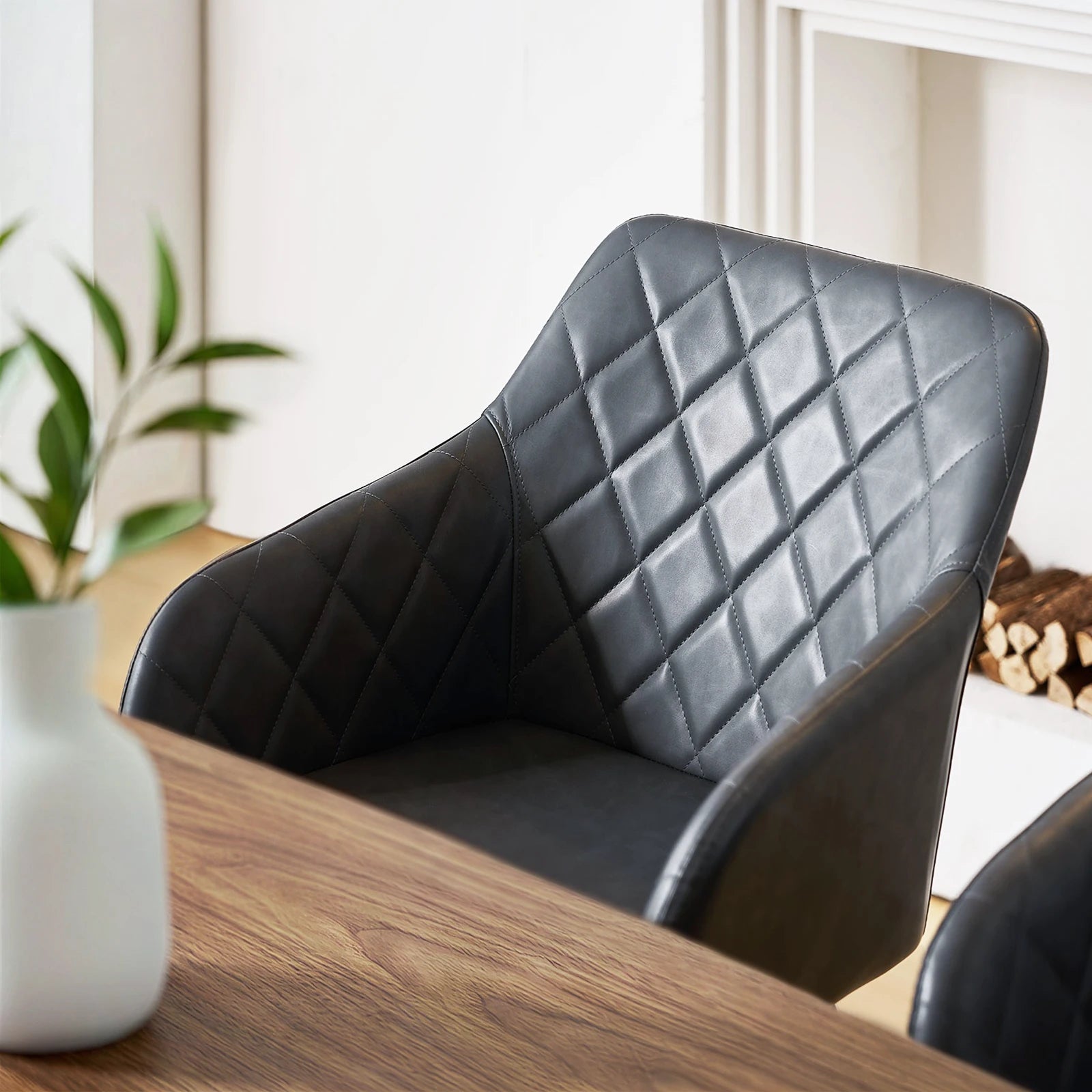 Moree Armlehnstühle aus Kunstleder mit Drehbarer