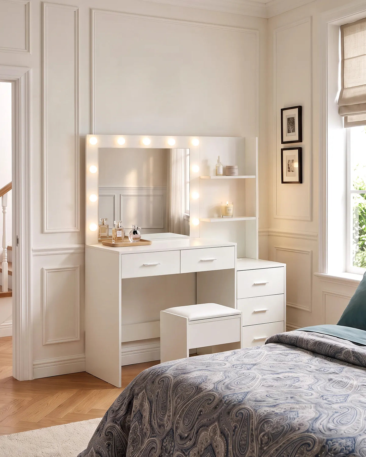 Aura Schminktisch mit LED-Spiegel und Hocker