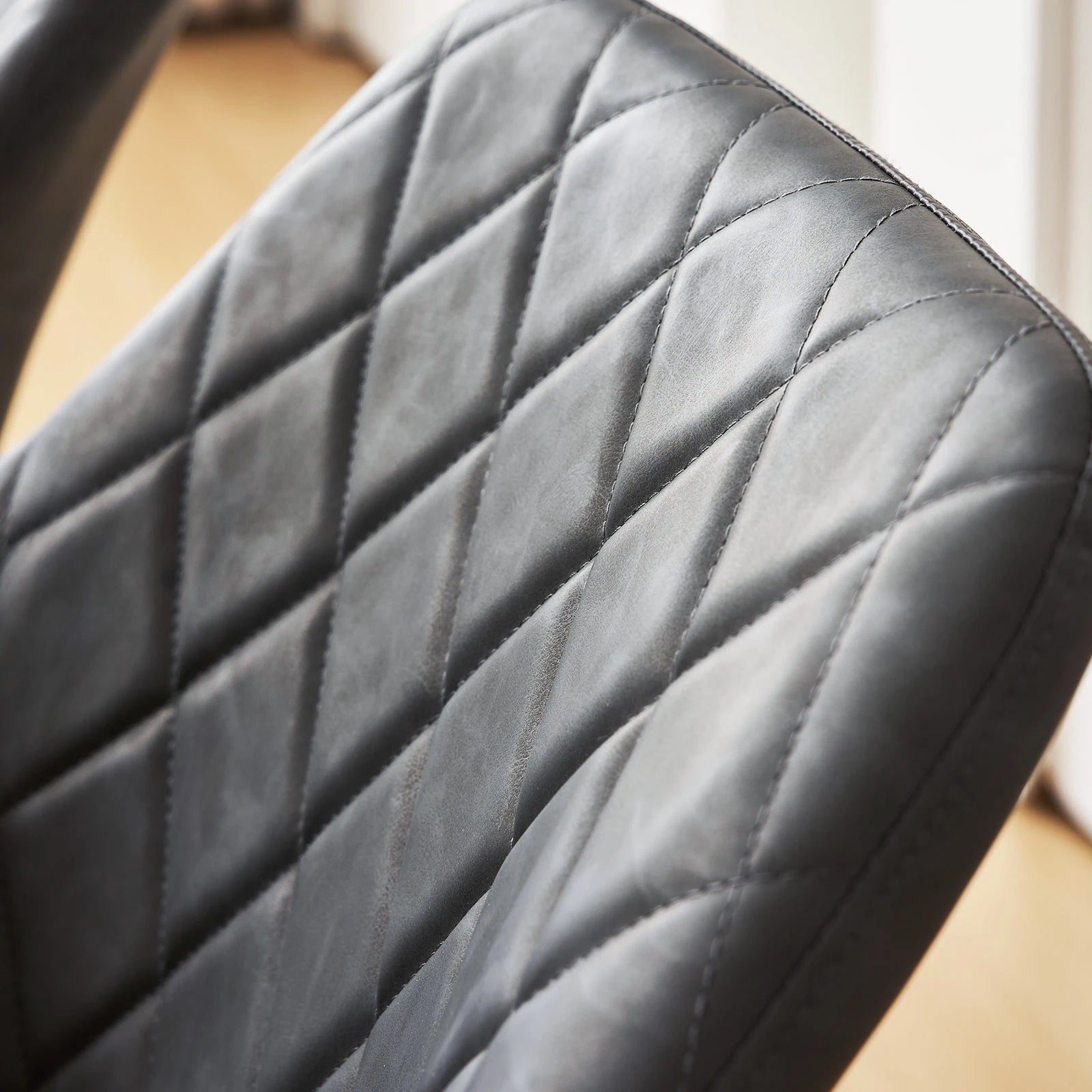 Moree Armlehnstühle aus Kunstleder mit Drehbarer