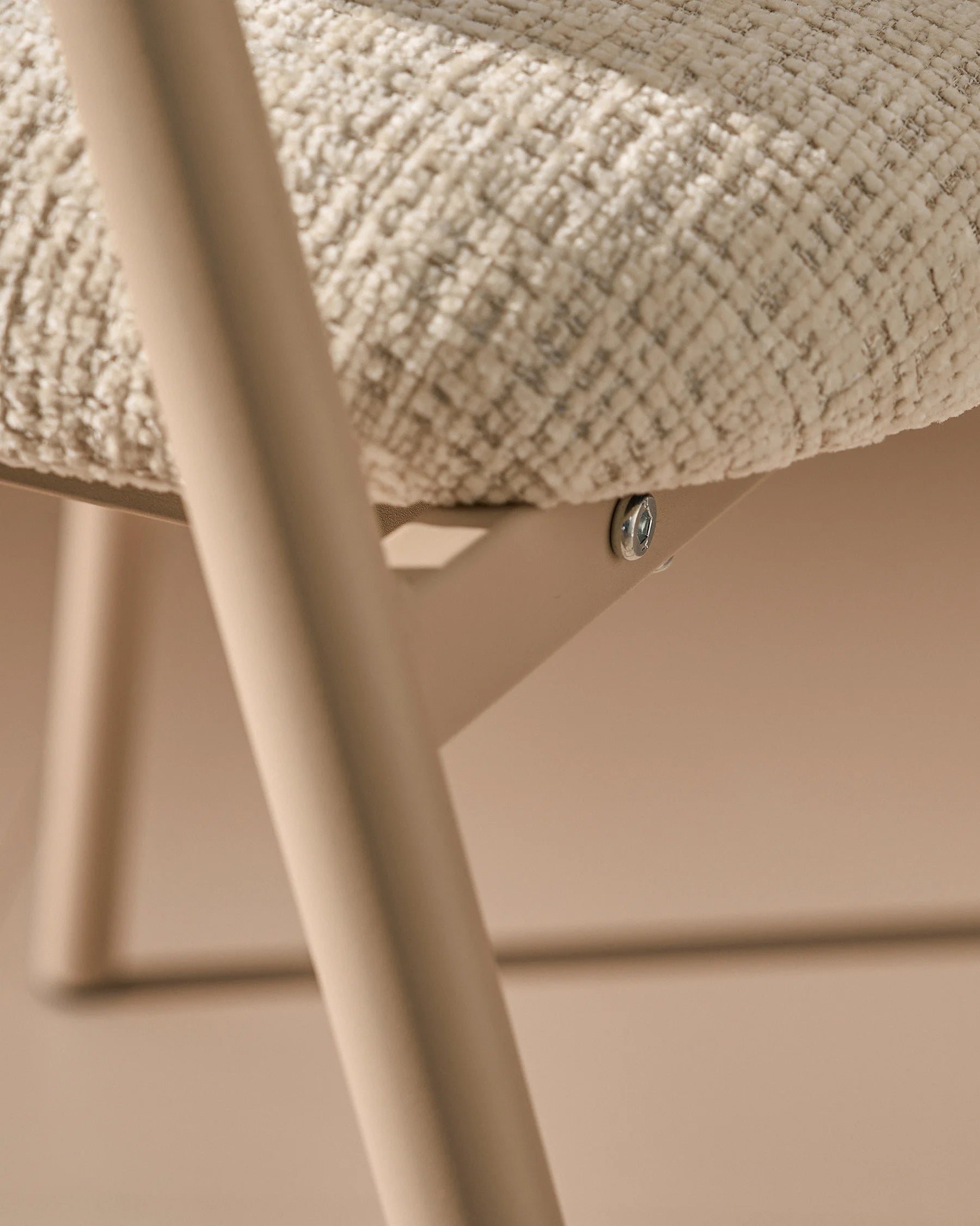 Arlo Esszimmerstuhl mit Chenillebezug in Weiß & Beige