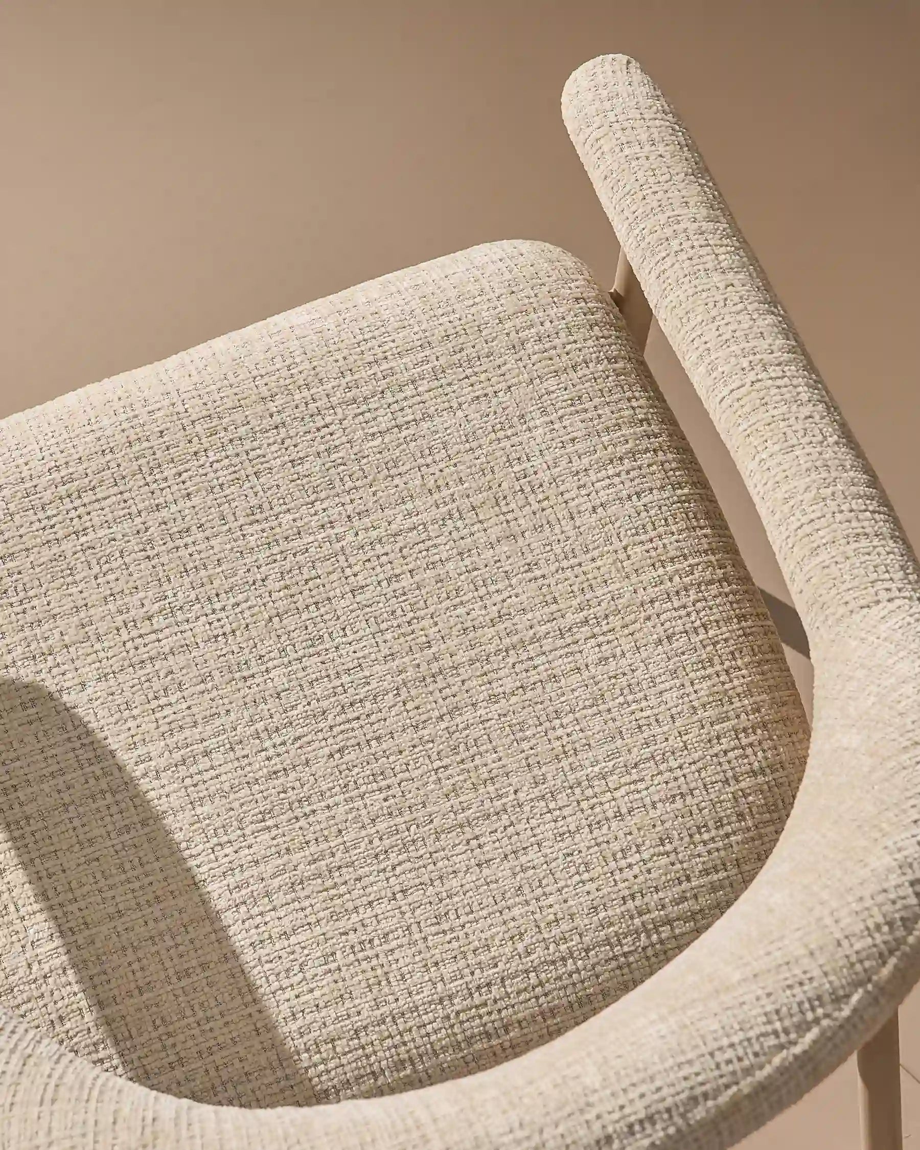 Arlo Esszimmerstuhl mit Chenillebezug in Weiß & Beige