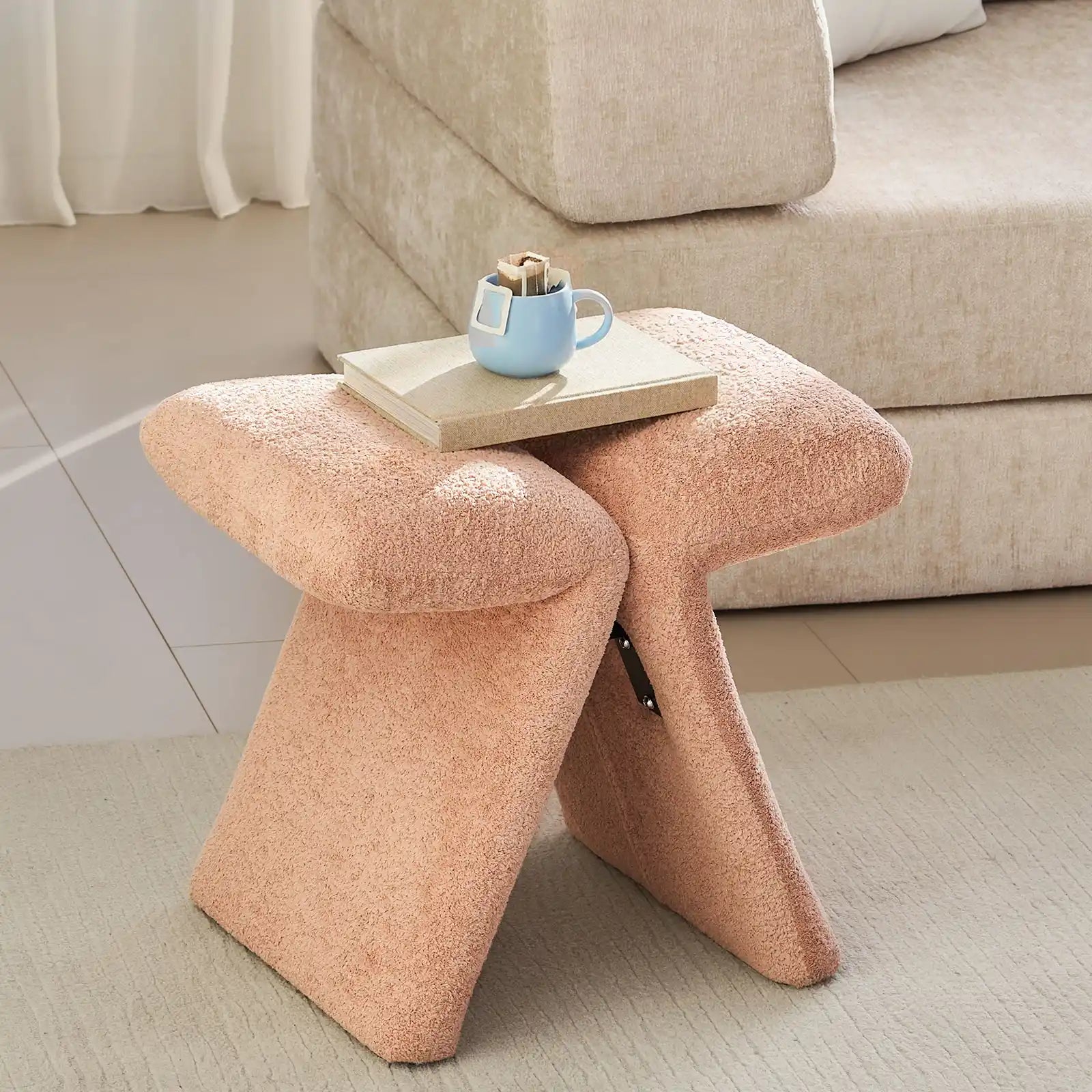 Faye Butterfly Schminktisch-Hocker – Designer Edition in Rosa