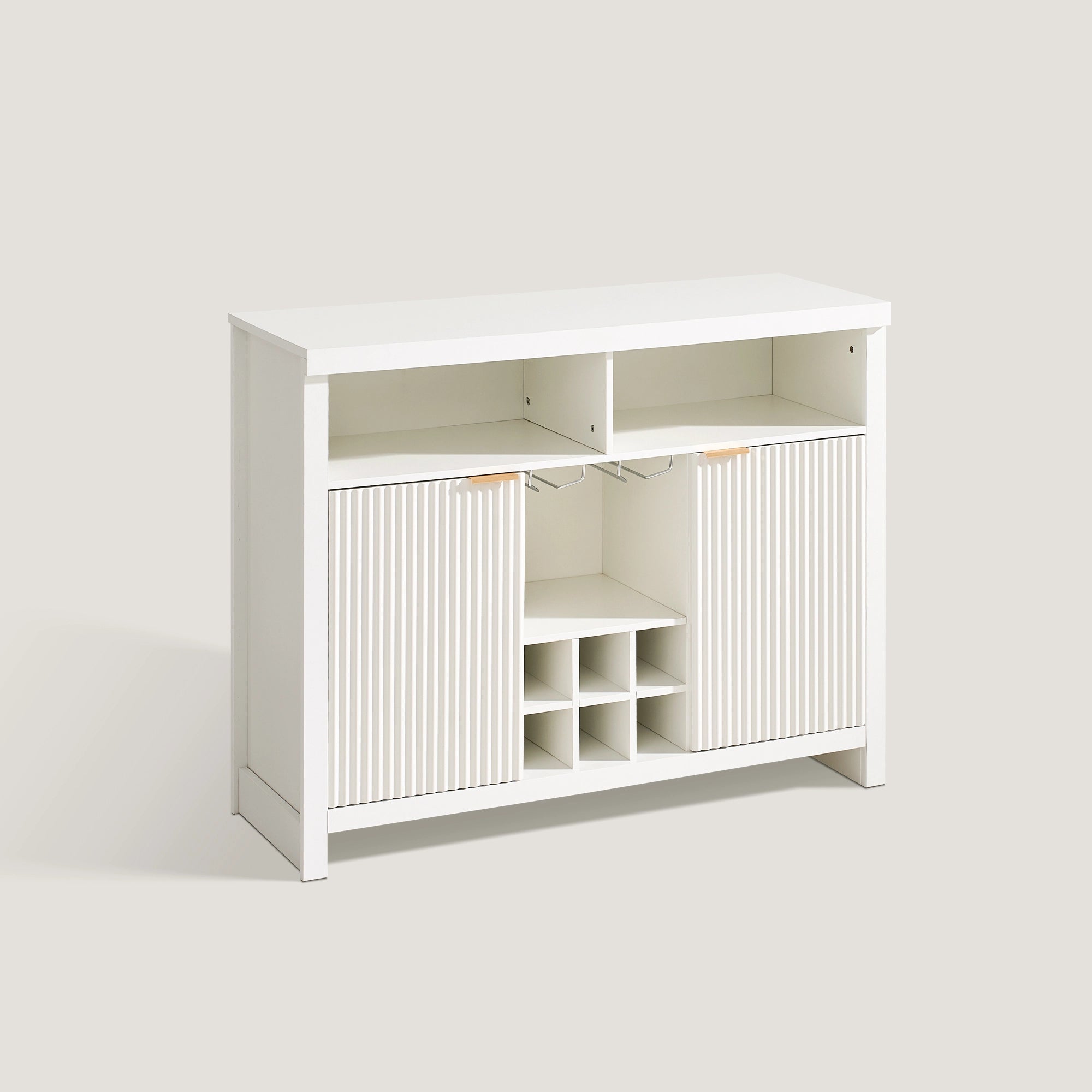 Weißer Weinschrank mit Glashalter