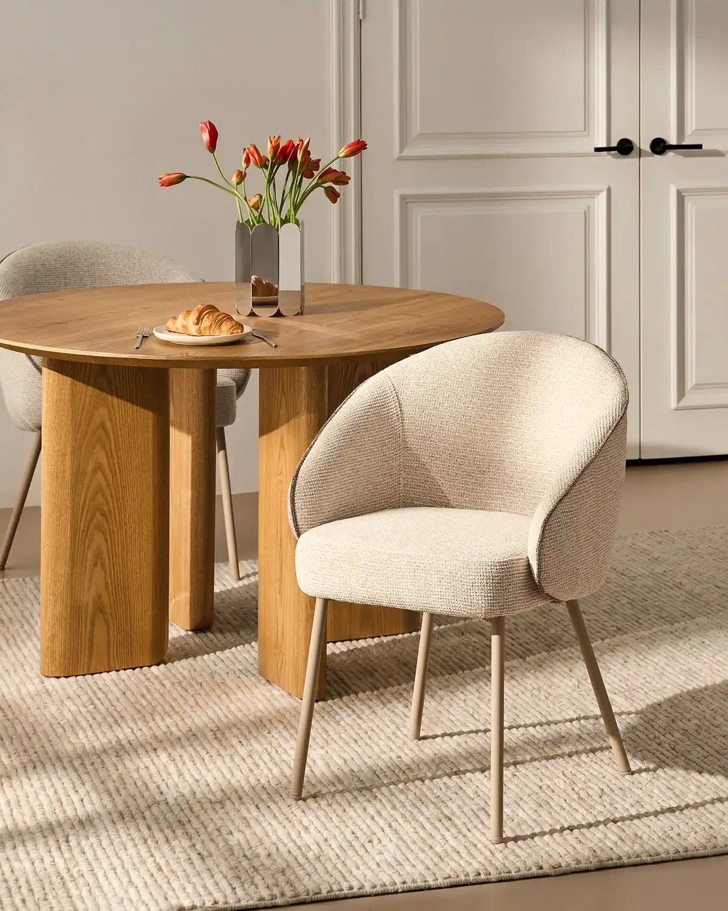 Elowen Esszimmerstuhl mit Chenillebezug in Beige