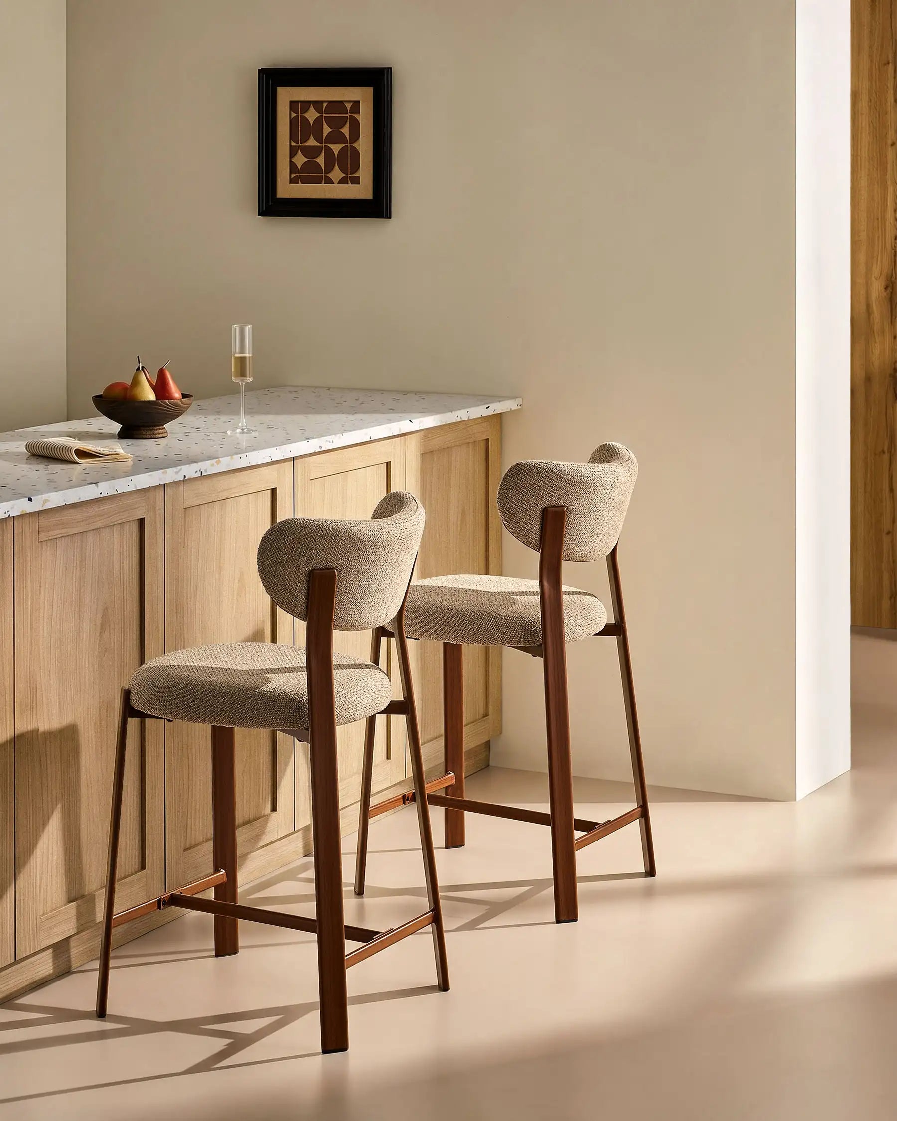 Bramley Barhocker mit Chenillebezug in Taupe