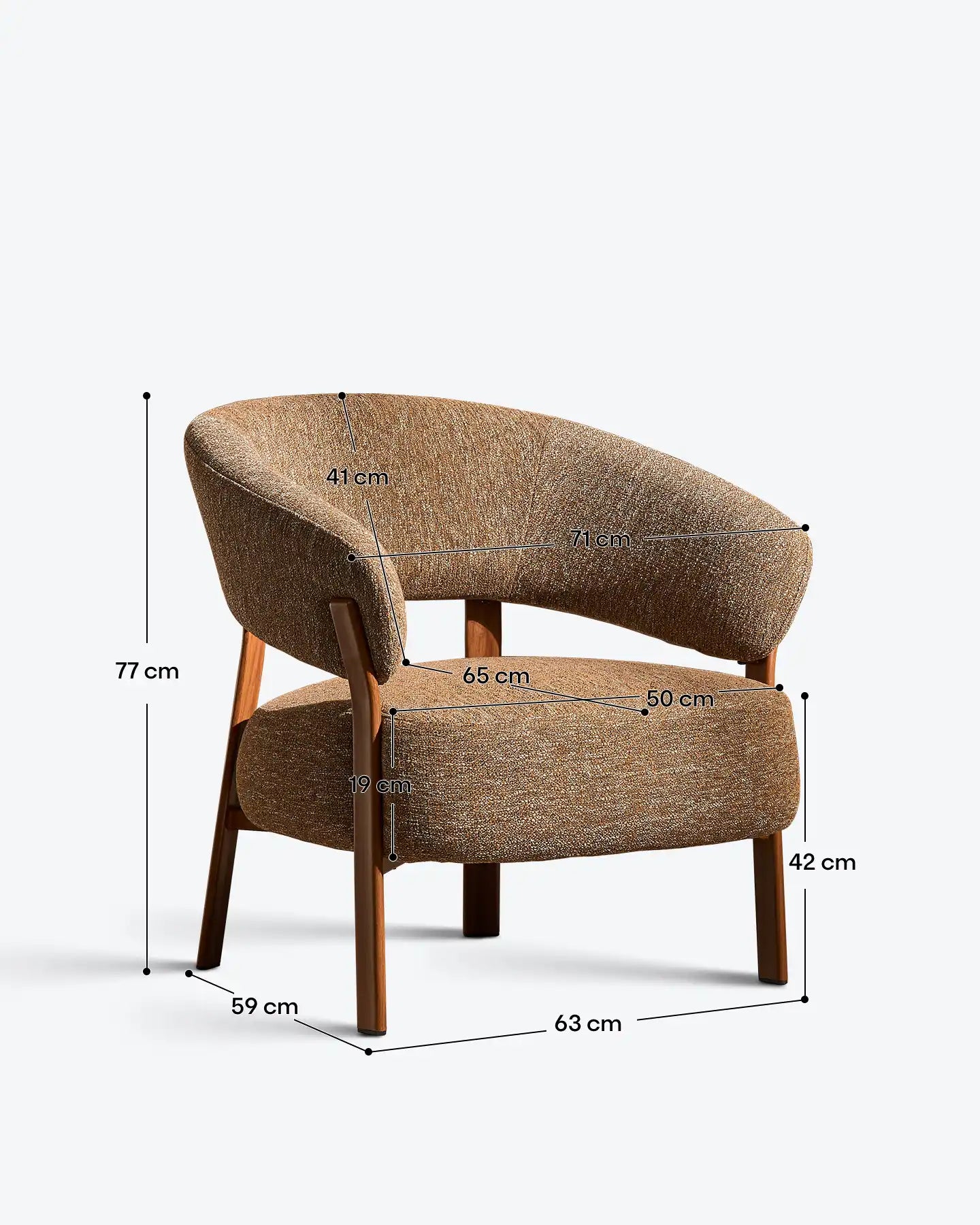 Bramley Loungesessel mit Leinenbezug in Taupe und Walnussgestell