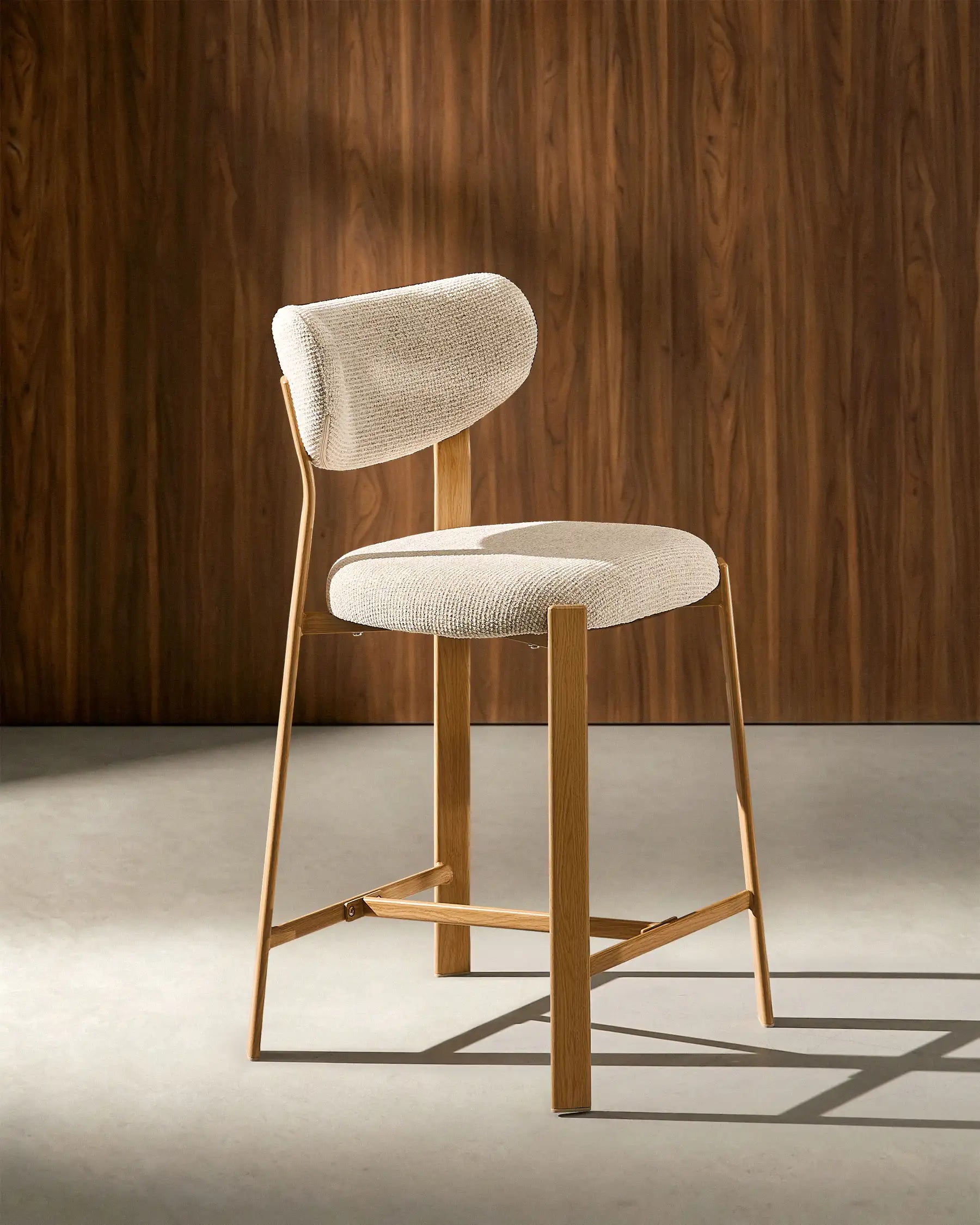 Bramley Barhocker mit Chenillebezug in Beige