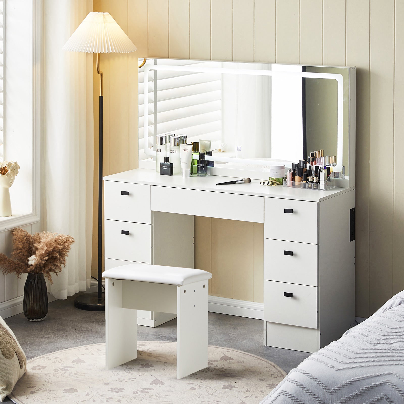 Milianna Schminktisch