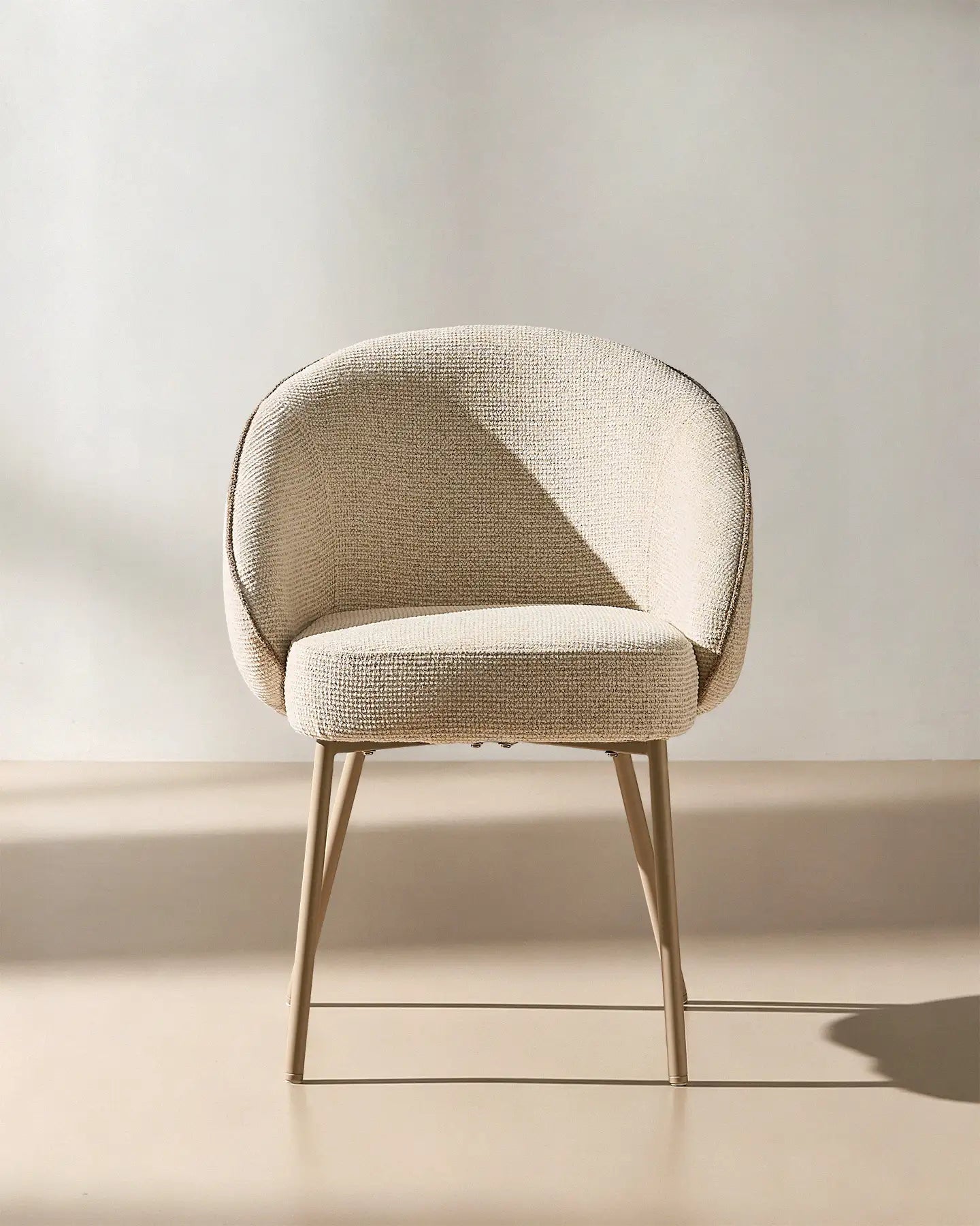 Elowen Esszimmerstuhl mit Chenillebezug in Beige