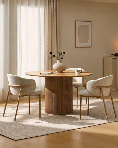 Nolan Esszimmerstuhl mit Chenillebezug in Beige