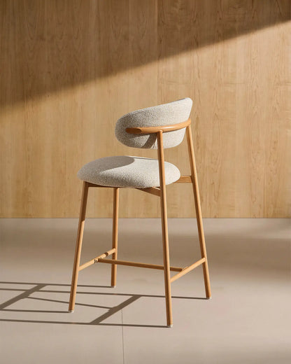 Rowan Barhocker mit Chenillebezug in Beige