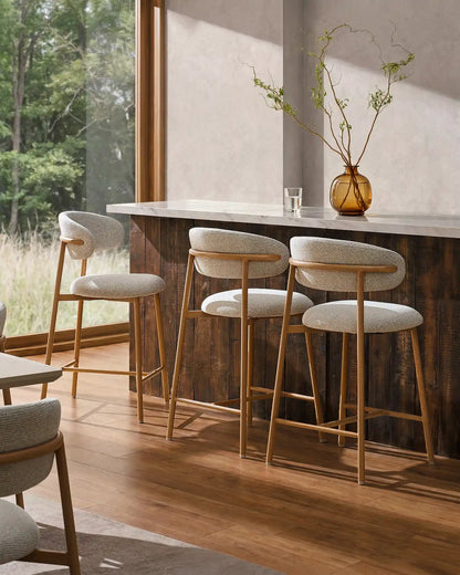 Rowan Barhocker mit Chenillebezug in Beige