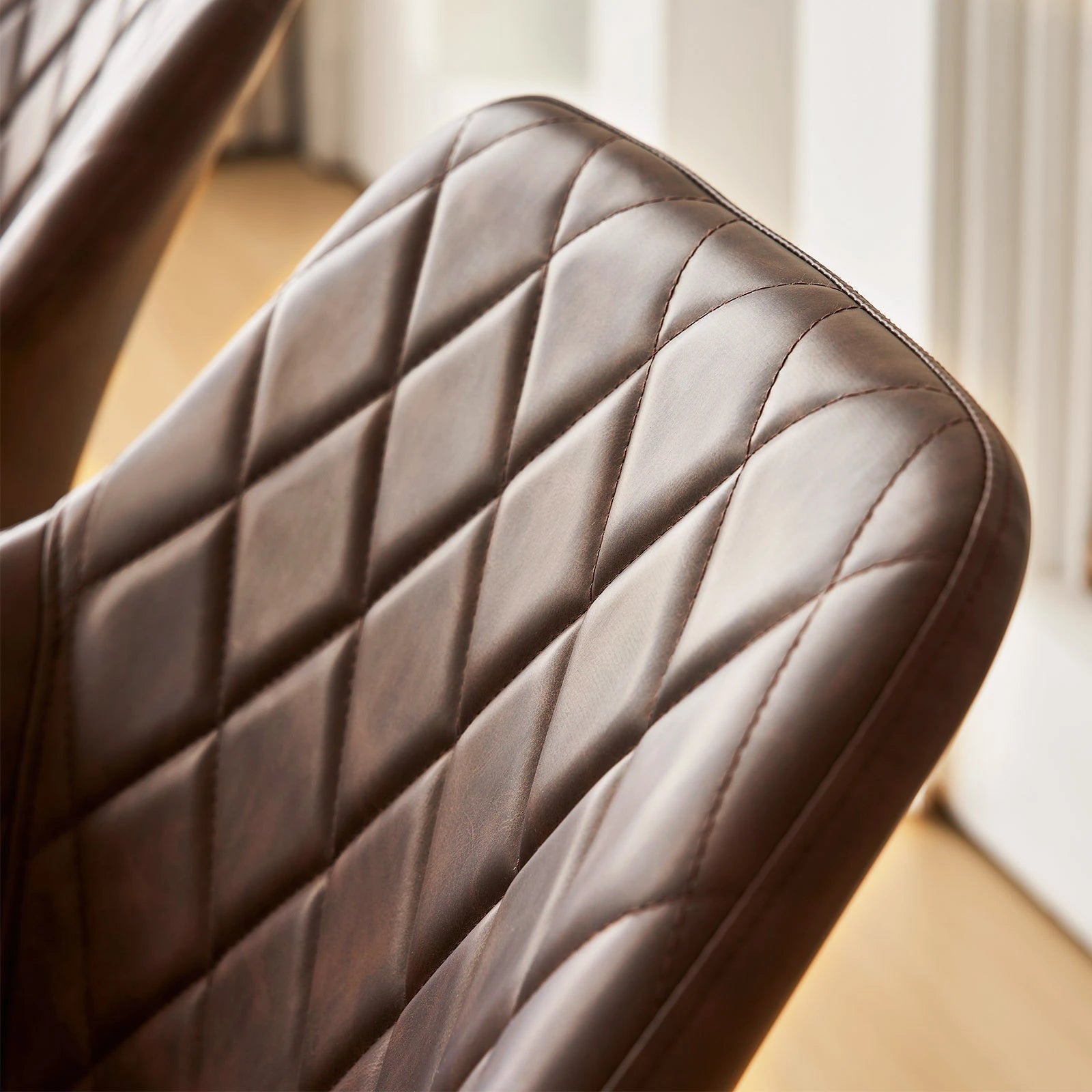 Moree Armlehnstühle aus Kunstleder mit Drehbarer