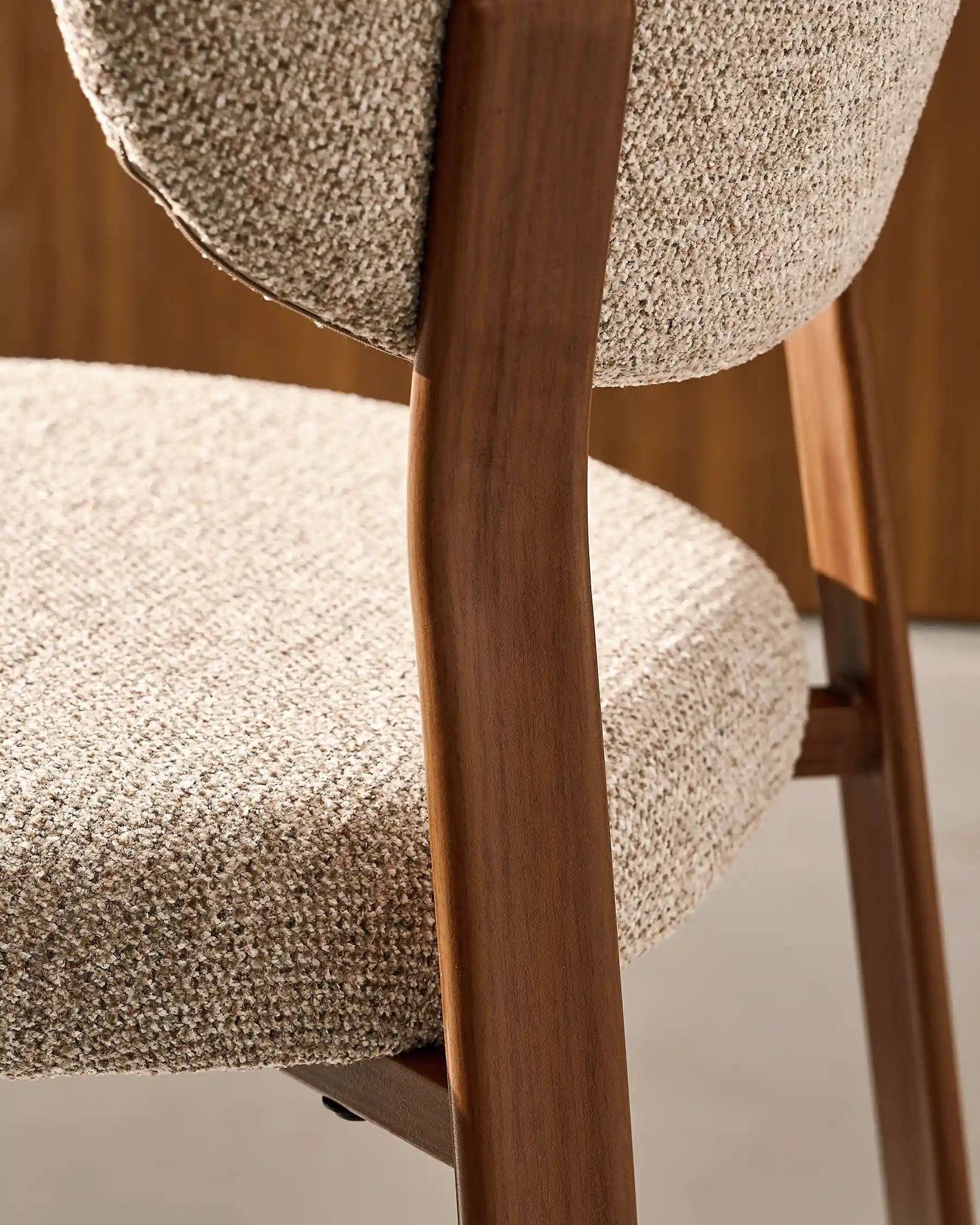 Bramley Barhocker mit Chenillebezug in Taupe