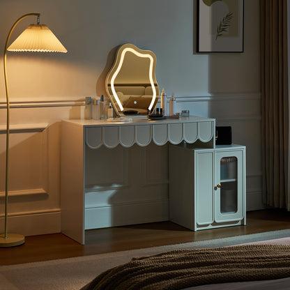 Doris Schminktisch mit Cloud-Spiegel