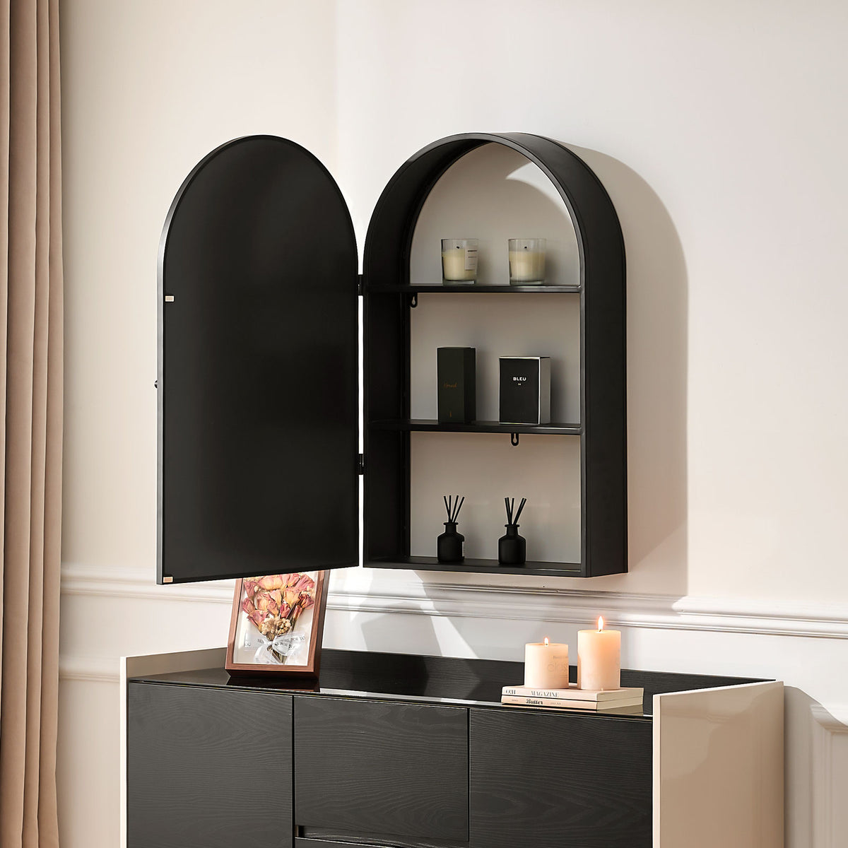 Margot Spiegelschrank